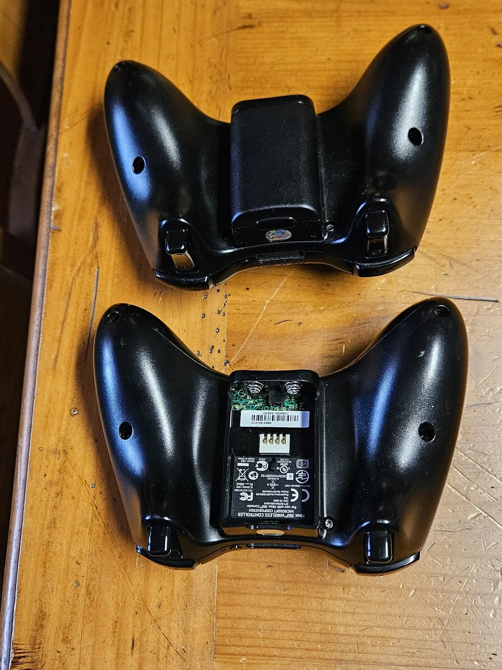 Xbox Black Wireless Game Controller Pair - Xbox Style